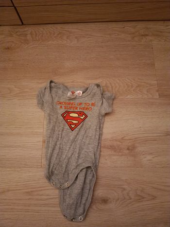 Body marque superman, taille 3 mois