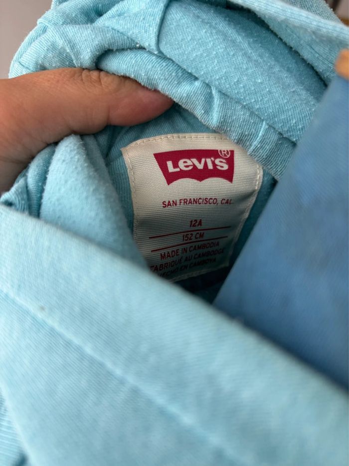 Sweat Levi’s - bleu clair - taille 12 ans - en très bon état - photo numéro 4