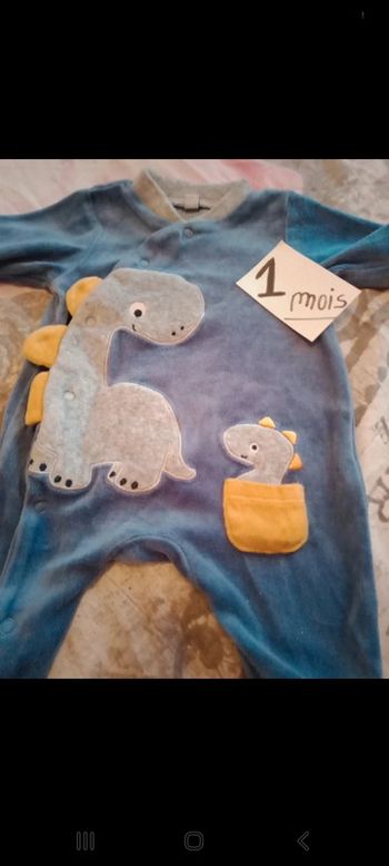 Pyjama 1 mois neuf