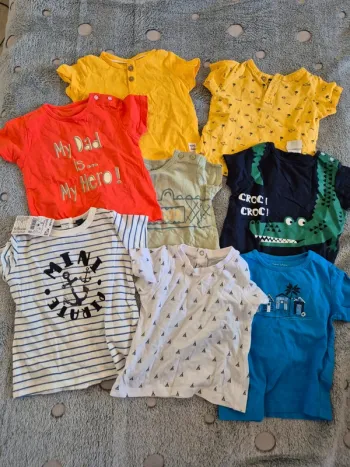 Lot de 8 Tee-shirts 9 mois