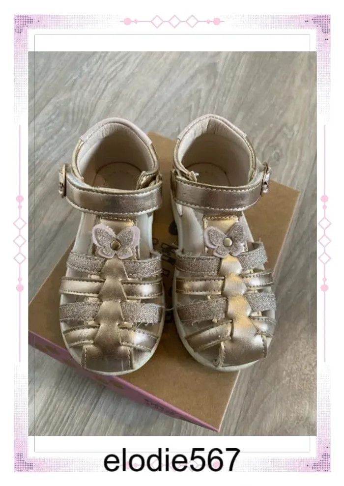 Sandales 24 - photo numéro 2