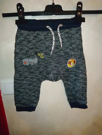 Jogging sarouel Orchestra taille 18 mois en très bon état