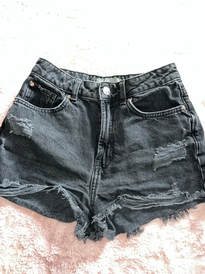 Short 36
