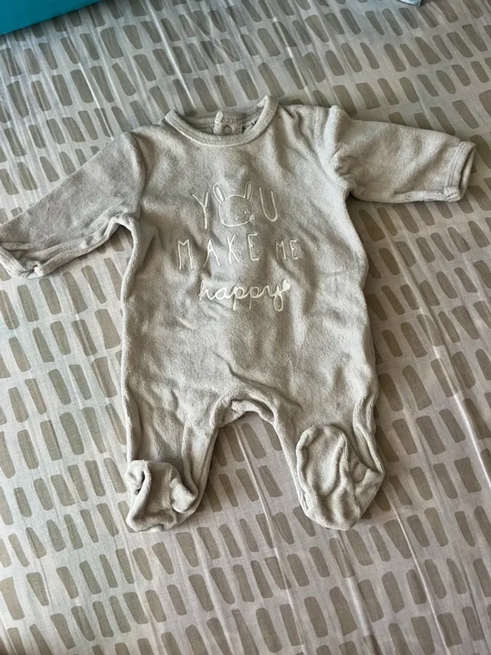 Lot de vêtements bébé 0 à 3 mois - photo numéro 12