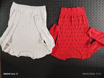 Lot de 2 pulls t.36 manches. 3/4