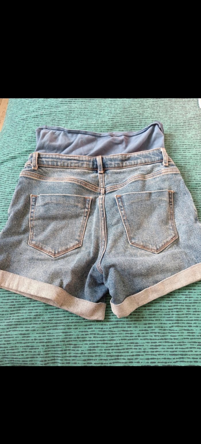 Short de grossesse en jean - photo numéro 2
