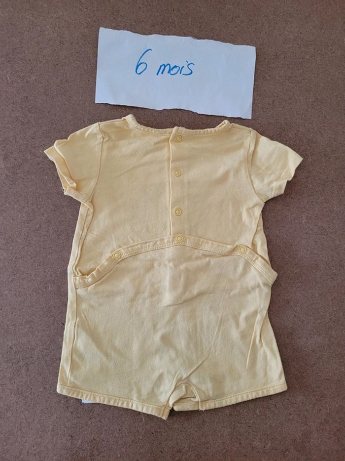 Combinaison short jaune Lion taille 6mois in extenso - photo numéro 2