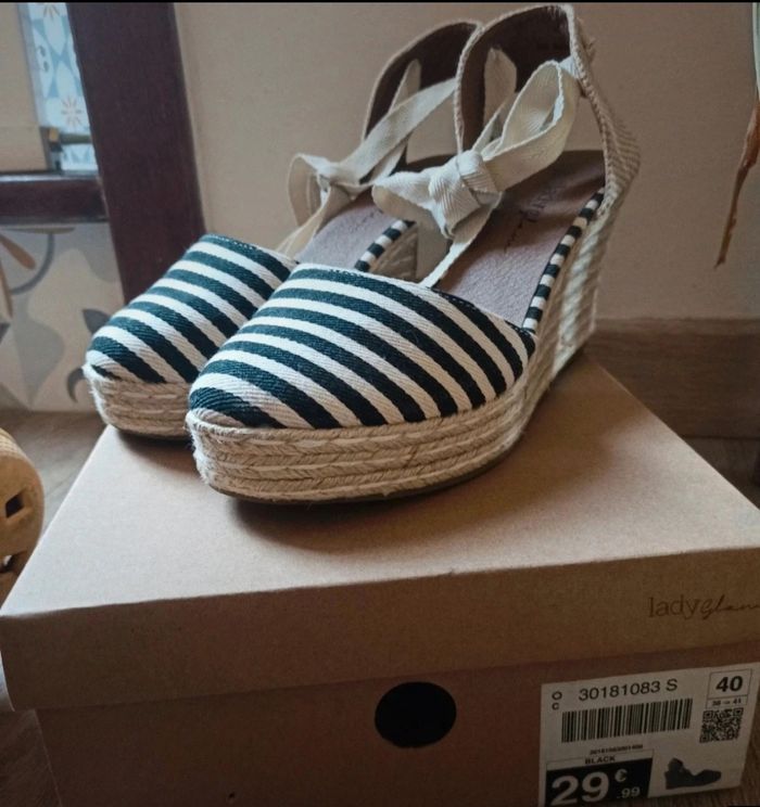 Chaussure - photo numéro 2