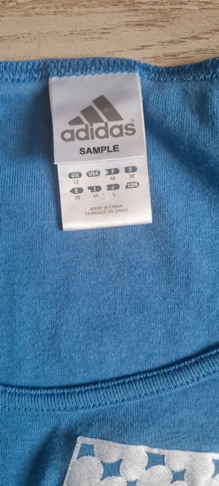 T-shirt Adidas Taille 38 - photo numéro 3