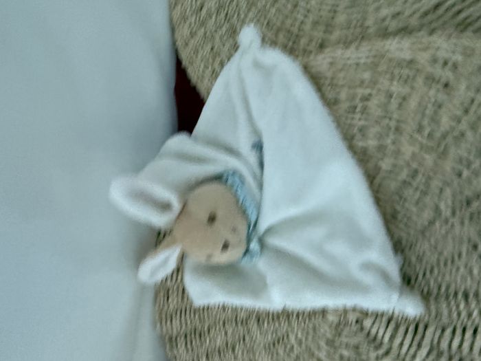 Doudou plat lapin blanc col bleu rayé DOUDOU ET COMPAGNIE - photo numéro 2