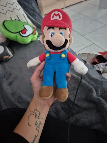 Peluche mario