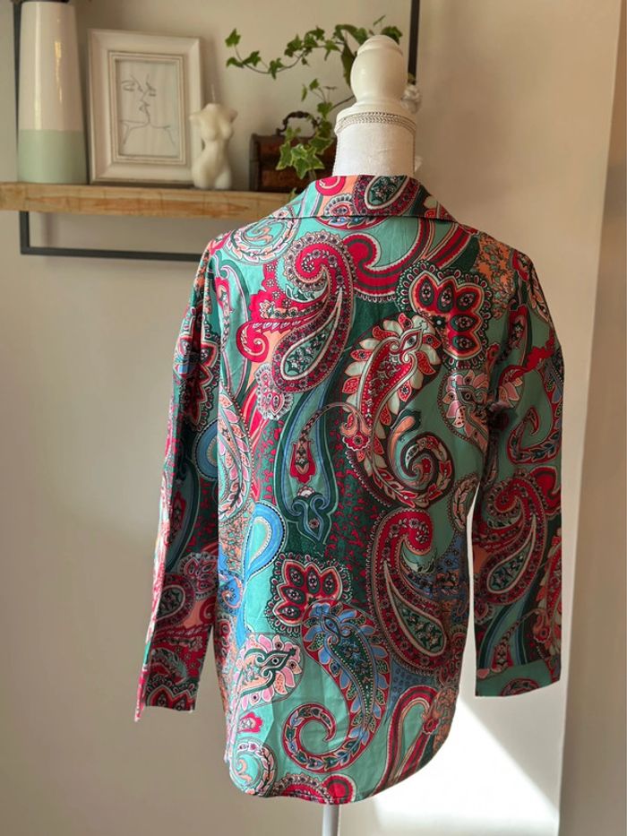Chemise imprimé paisley multicolore tons turquoise, rouge et rose taille M - photo numéro 6
