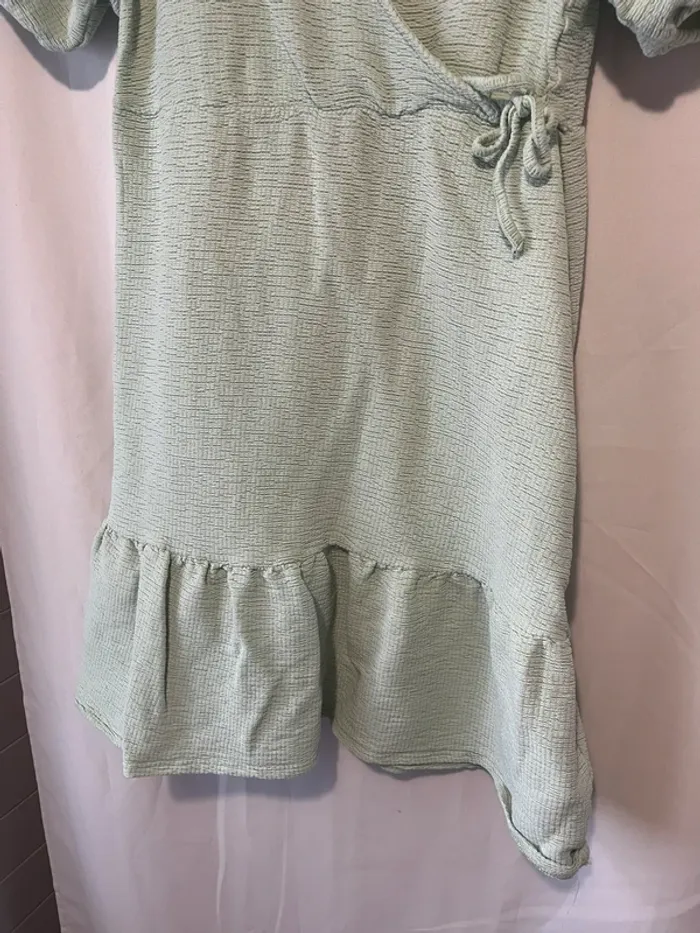 robe verte - photo numéro 3