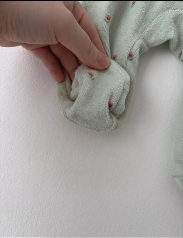 Pyjama 1 mois - photo numéro 2