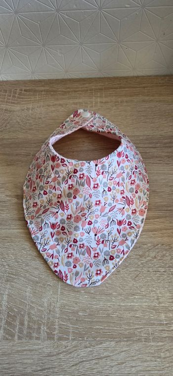 Bavoir bandana 