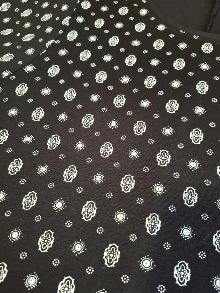Magnifique tunique/blouse femme longue C&A Canda 46/48noir imprimé blanc neuve - photo numéro 5