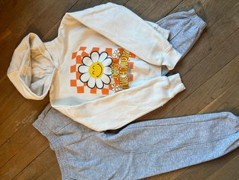 Sweat Smiley World et Jogging Jennifer XXS