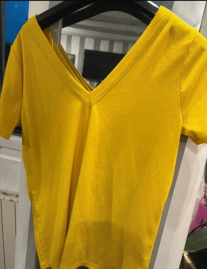 Haut femme col V taille L