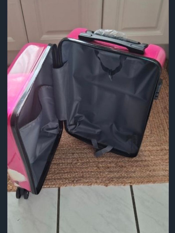 Valise - photo numéro 3