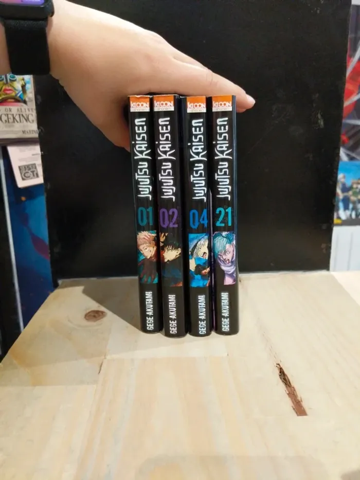 Lot Jujutsu Kaisen – Tomes 1, 2, 4 et 21 - photo numéro 2