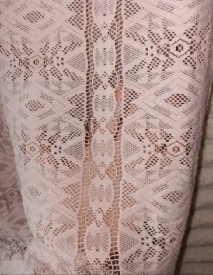 Haut en transparence femme - photo numéro 4
