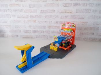 Circuit Monster Trucks - Hot Wheels - Station explosive  (1)