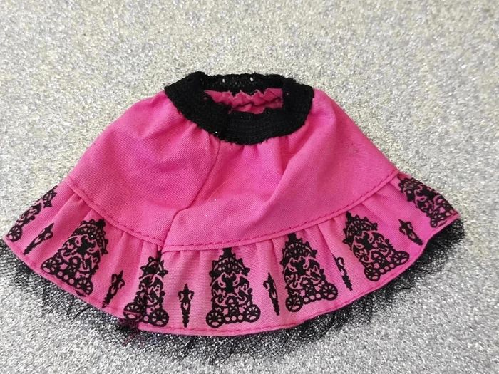 10/ accessoire Monster High jupe rose noir - photo numéro 2