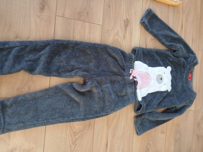 Lot fille 4 ans - photo numéro 2