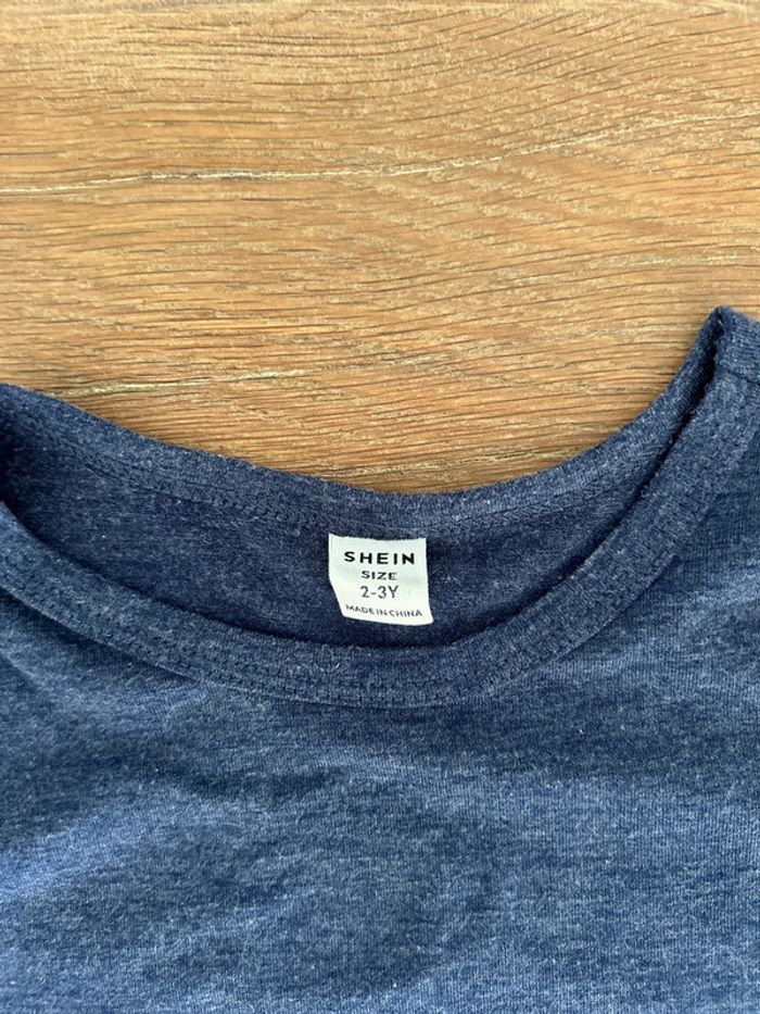 T shirt 2-3 ans - photo numéro 2