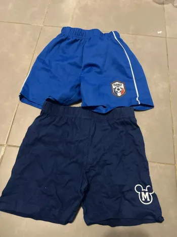 Lot de 2 short 7 ans et 6 ans