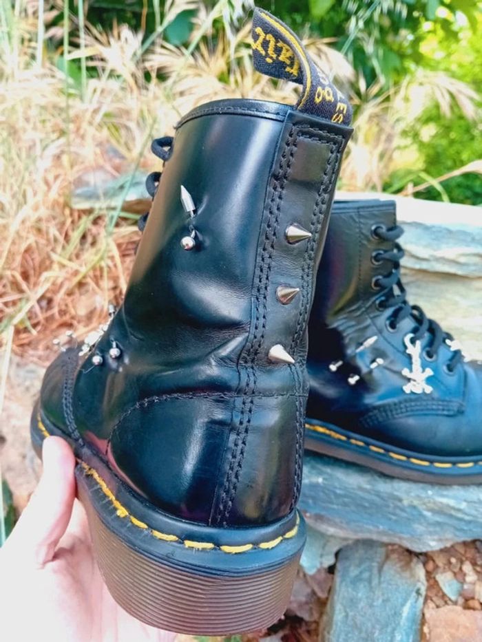 Dr. Martens made in England 🇬🇧 custom clous et piercings uk6 39 - photo numéro 9