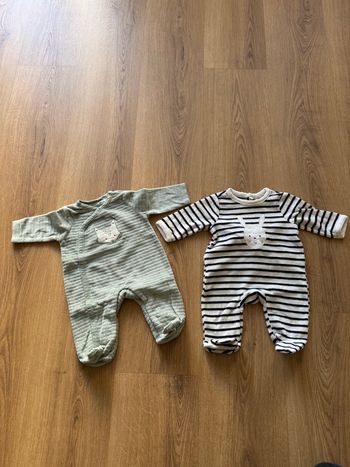 Lot de 2 pyjamas 1 mois