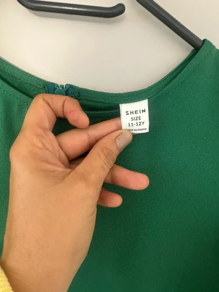 Robe Shein vert sapin – 11/12 ans – Comme neuv - photo numéro 3
