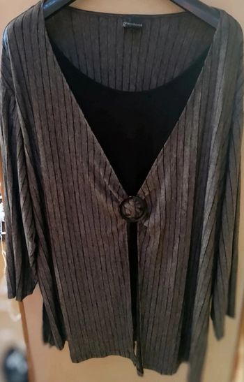 Tee-shirt manches longues effet veste