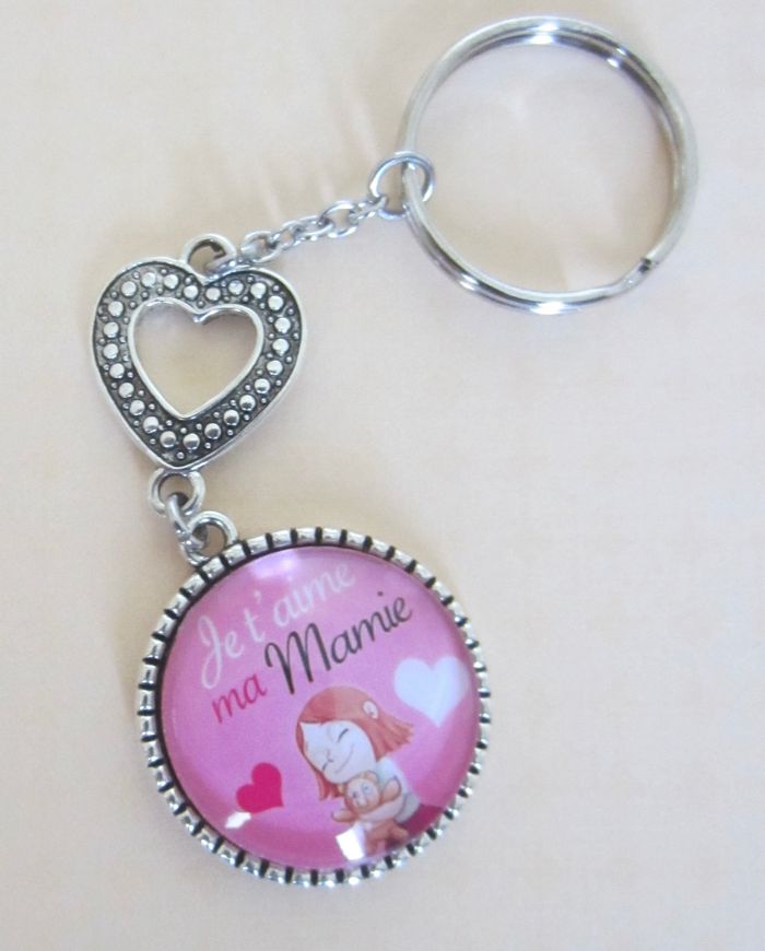 Porte clef theme mamie