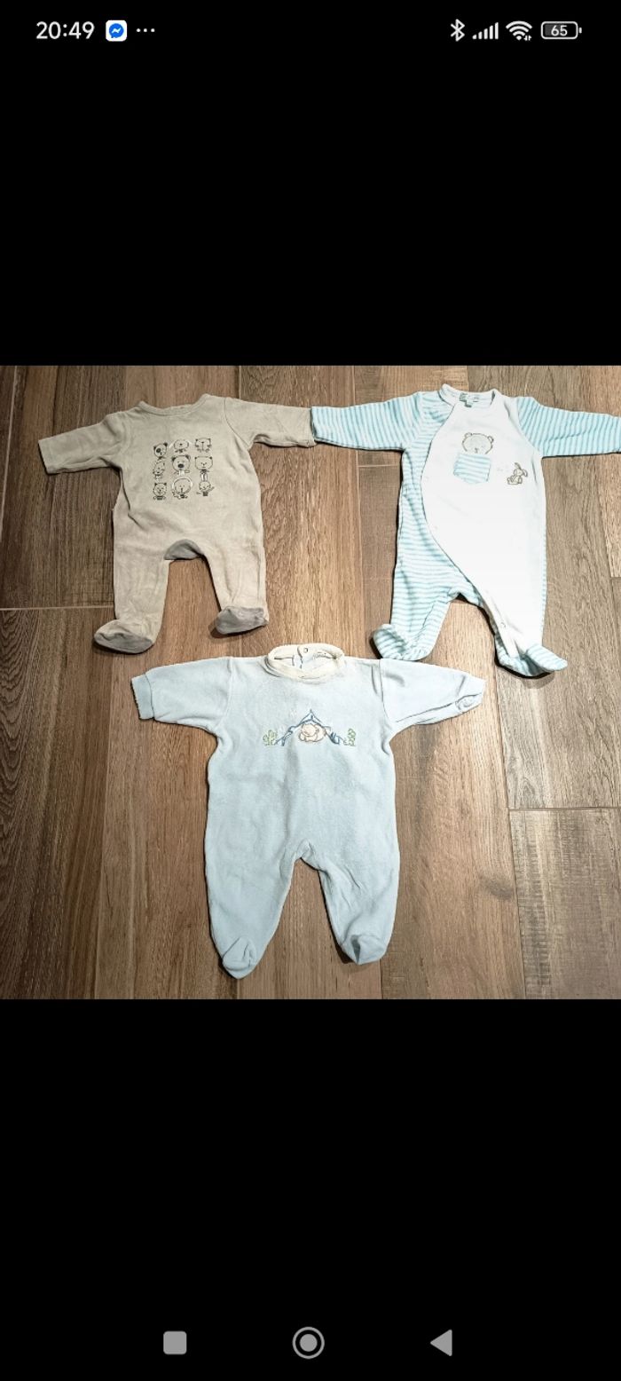 Lot de pyjamas velours taille 3 mois - photo numéro 3