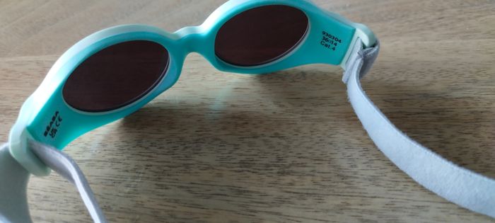 Lunettes de soleil bébé - photo numéro 4