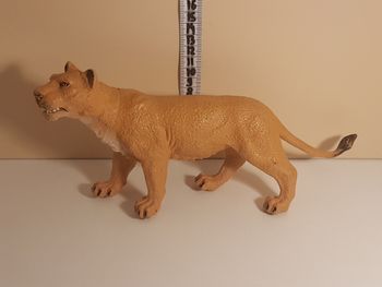 [Jouet] Lionne plastique Vintage