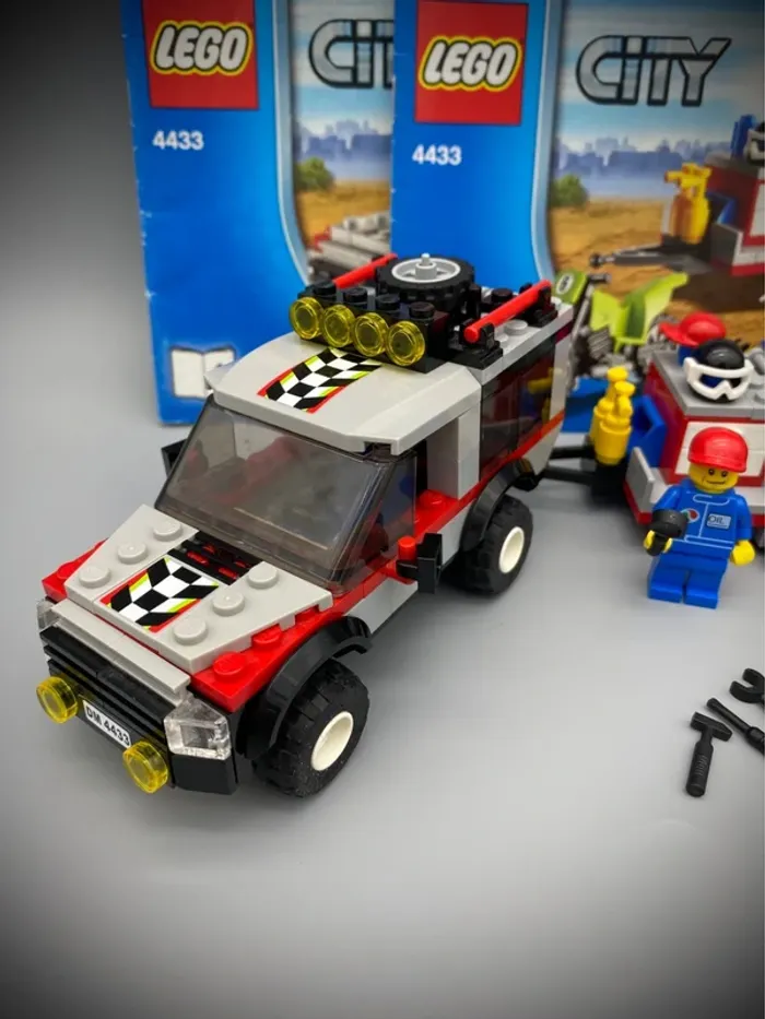 LEGO City 4433 - Dirt Bike Transporter - Complet avec Notice - photo numéro 2