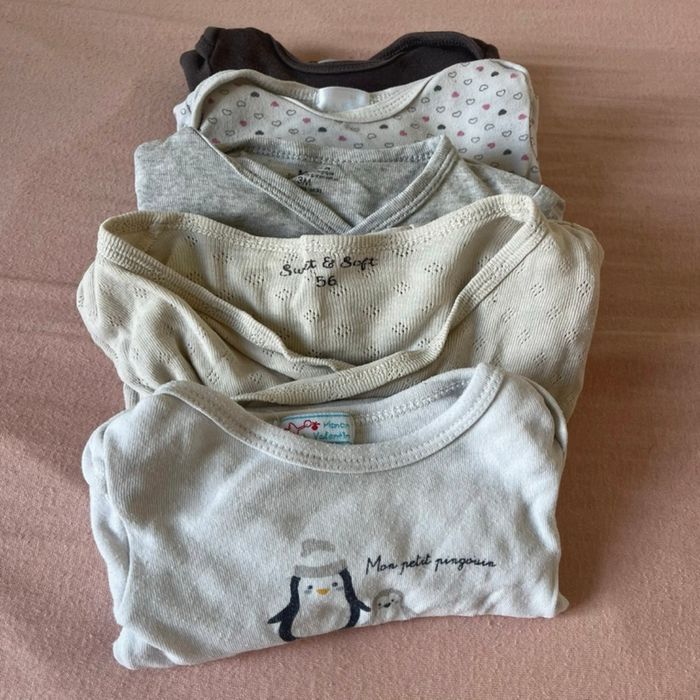 Lot 5 bodies manches longues – 3 mois
