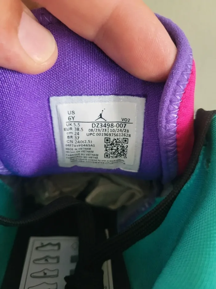 Jordan Luka2 GS T38,5 100% Authentique - photo numéro 9