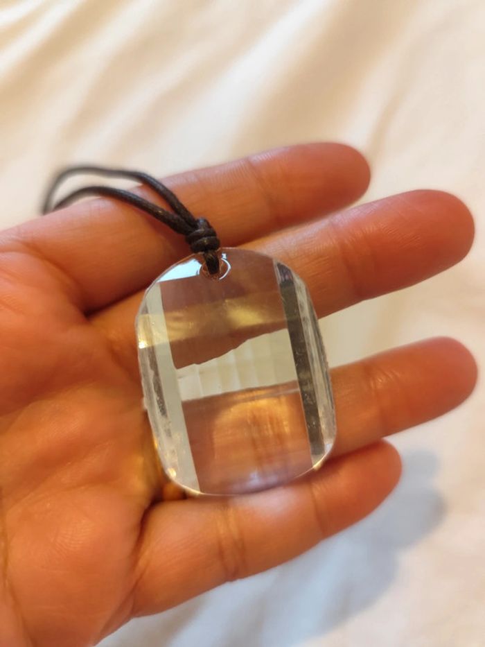 Collier pendantif transparent - photo numéro 2