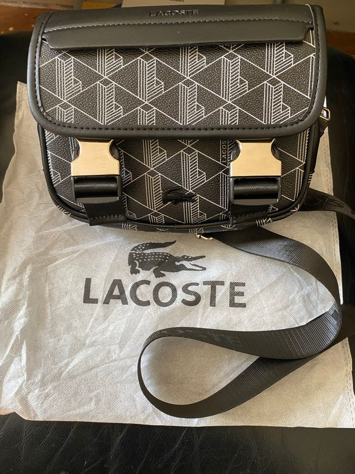 Sacoche lacoste the blend noire et blanche neuve