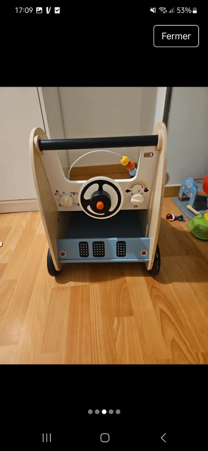 Voiture éveil en bois - photo numéro 3