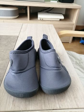 Chausson taille 25 gris foncé