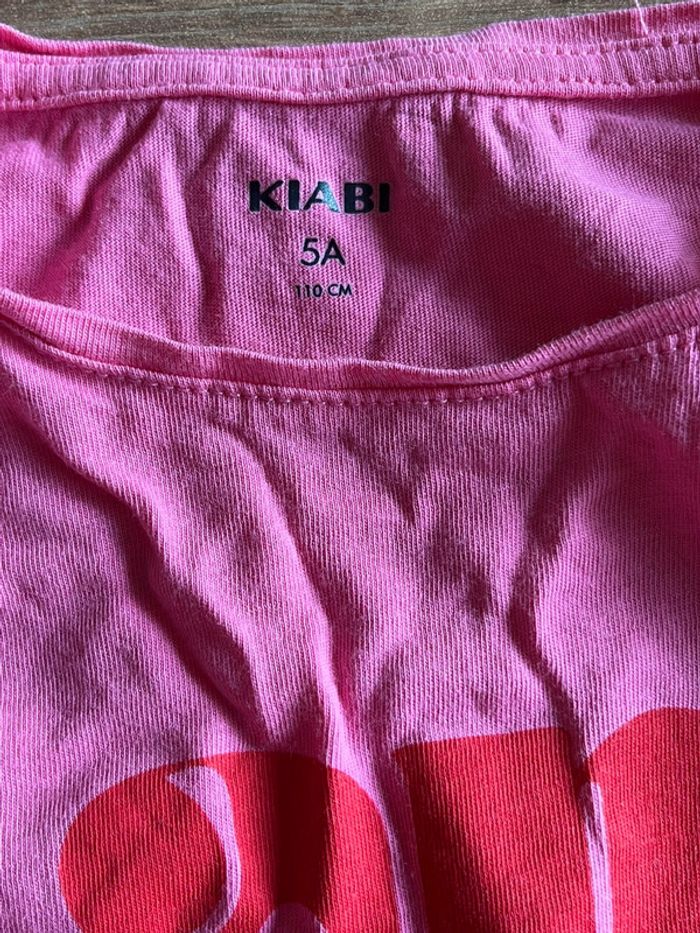 Je vend un lot de 5 tee shirt fille taille5 ans très bon état - photo numéro 15