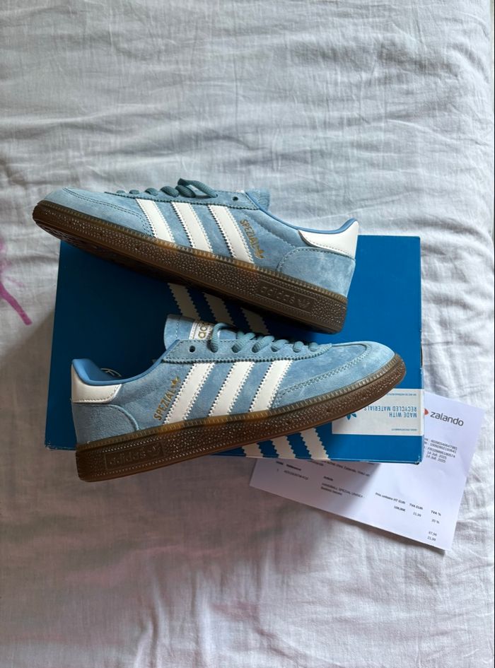 Spezial Bleu