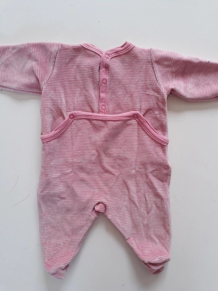 Pyjama 1 mois - photo numéro 2
