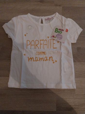 Tee-shirt parfaite comme maman neuf marque pommette 12 mois