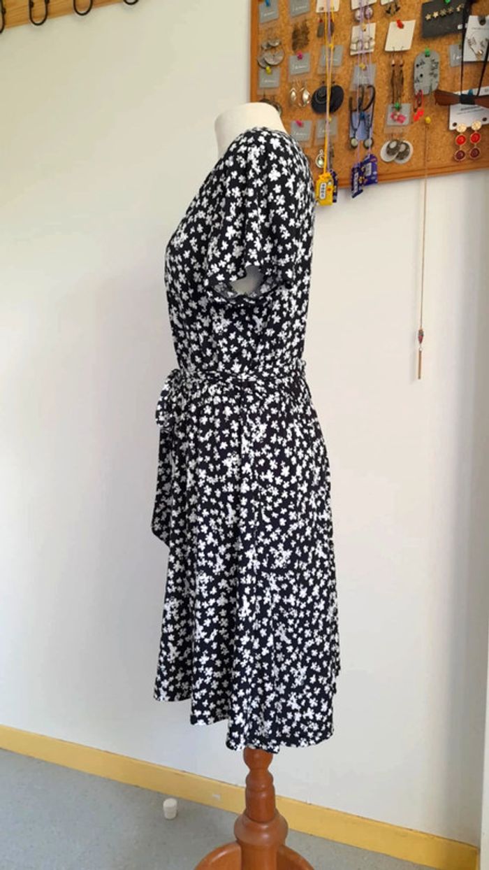 Robe courte Cache Cache fleurie taille L - photo numéro 3